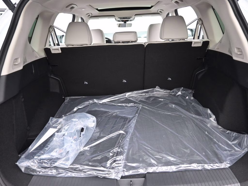 2026 Everest White Pearl Tricoat Nissan Rogue Dark Armor FWD SUV