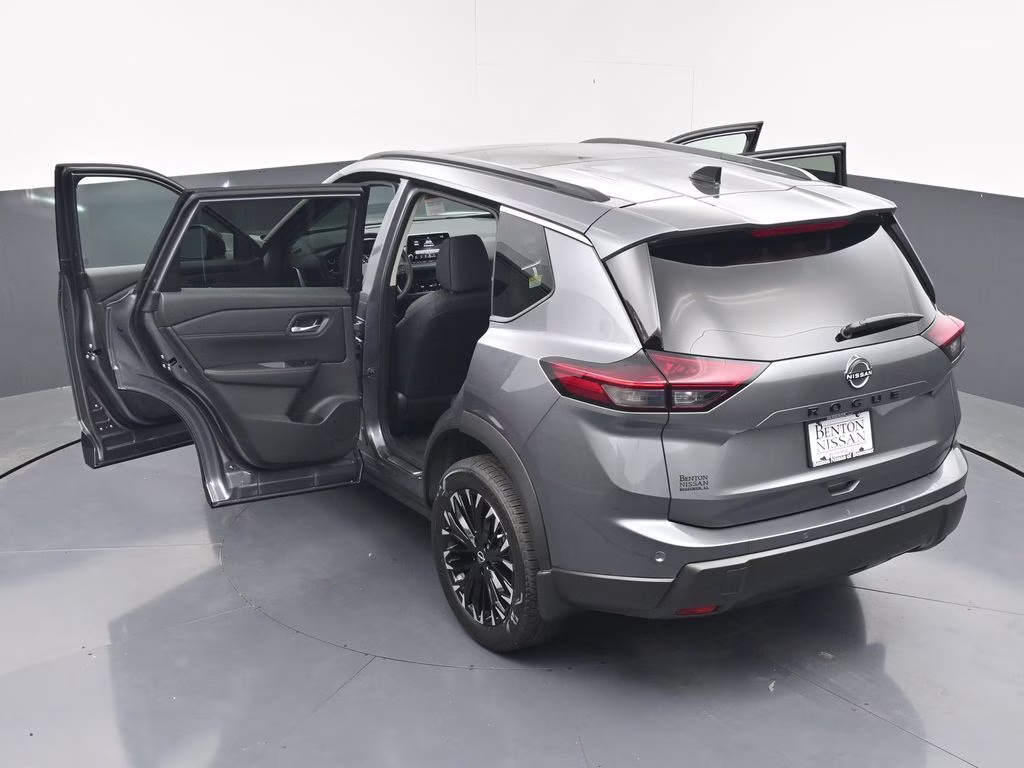 2026 Gun Metallic Nissan Rogue Dark Armor FWD SUV