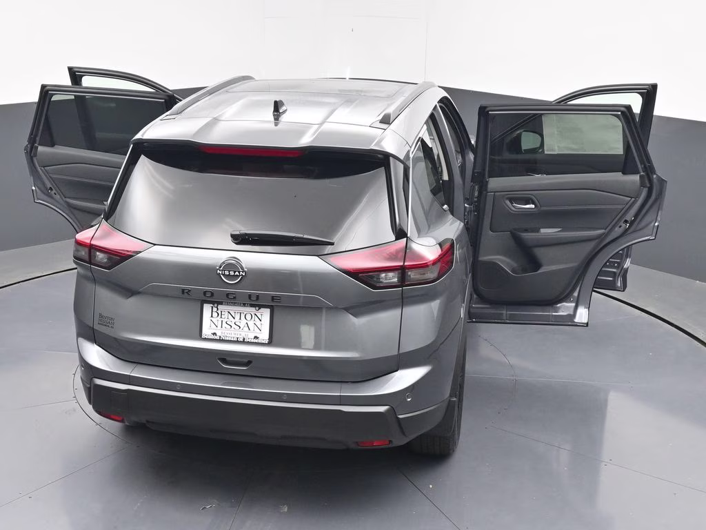 2026 Gun Metallic Nissan Rogue Dark Armor FWD SUV