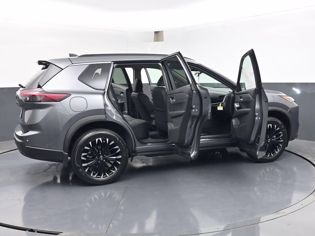 2026 Gun Metallic Nissan Rogue Dark Armor FWD SUV