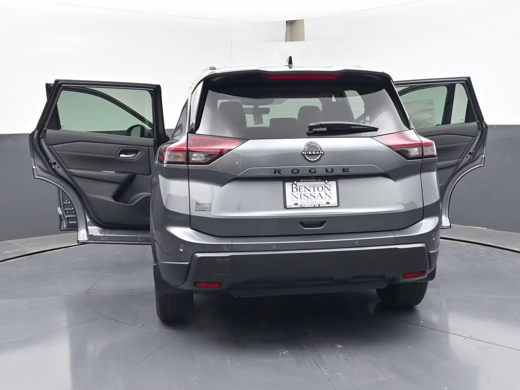 2026 Gun Metallic Nissan Rogue Dark Armor FWD SUV