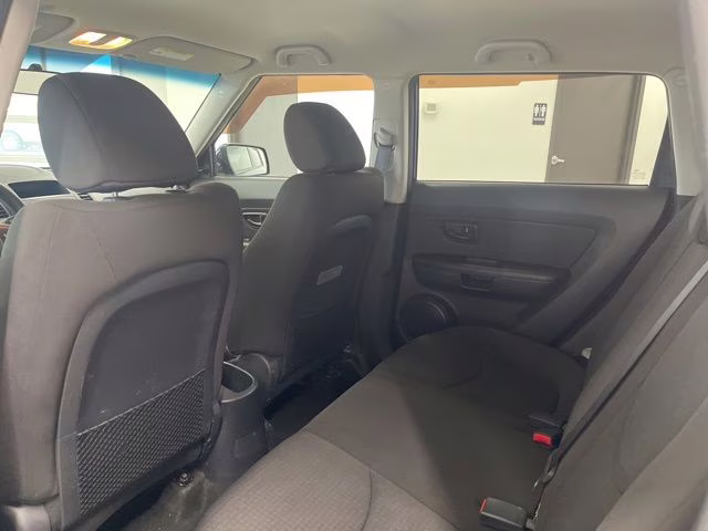 2013 Shadow Pearl Metallic Kia Soul Base FWD Hatchback