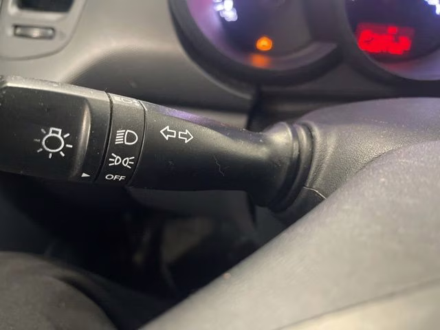 2013 Shadow Pearl Metallic Kia Soul Base FWD Hatchback
