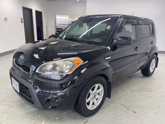 2013 Shadow Pearl Metallic Kia Soul Base FWD Hatchback