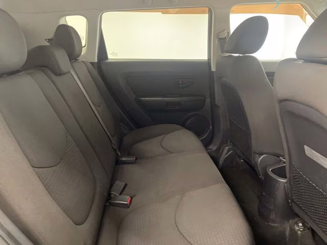 2013 Shadow Pearl Metallic Kia Soul Base FWD Hatchback