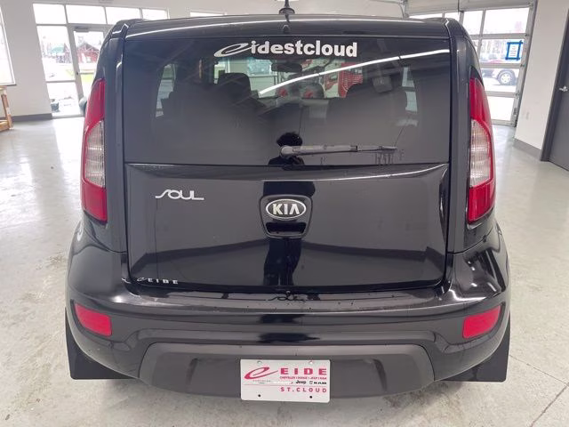 2013 Shadow Pearl Metallic Kia Soul Base FWD Hatchback
