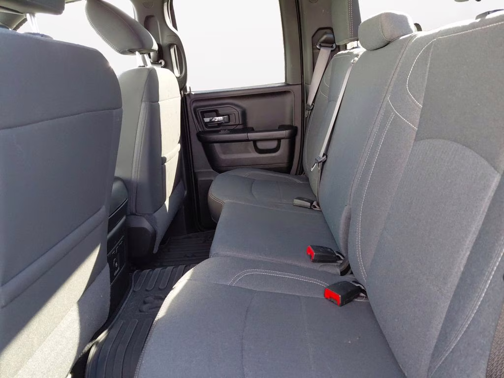 2022 Diamond Black Crystal Pearlcoat Ram 1500 Classic Warlock 4X4 Truck