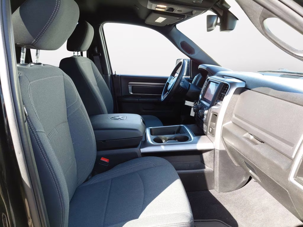 2022 Diamond Black Crystal Pearlcoat Ram 1500 Classic Warlock 4X4 Truck