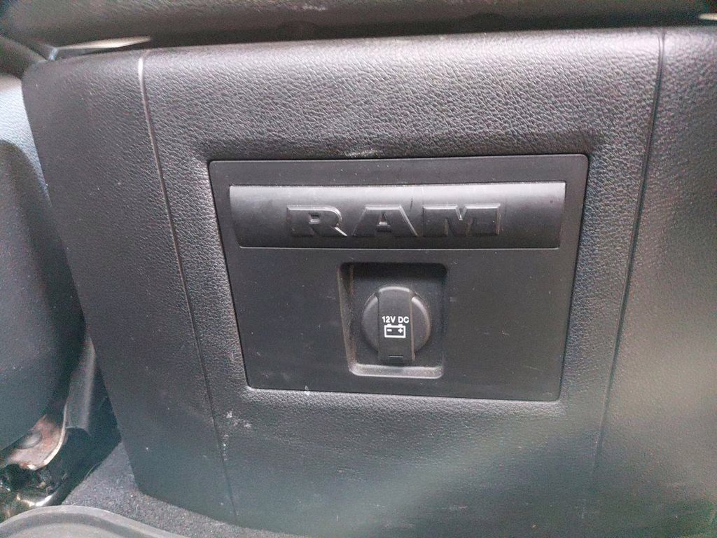 2022 Diamond Black Crystal Pearlcoat Ram 1500 Classic Warlock 4X4 Truck