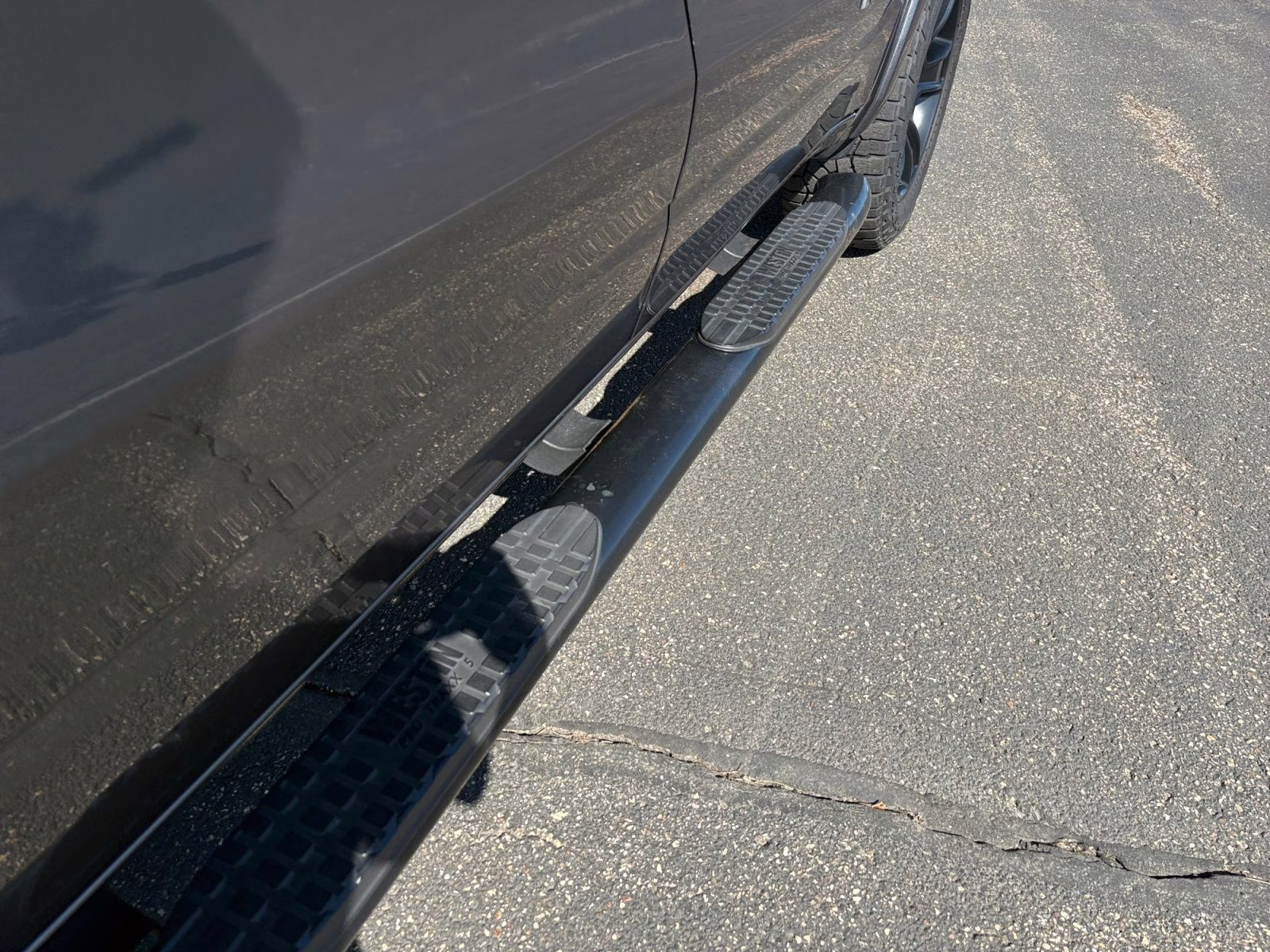 2019 Granite Crystal Metallic Clearcoat Ram 1500 Laramie 4X4 Truck