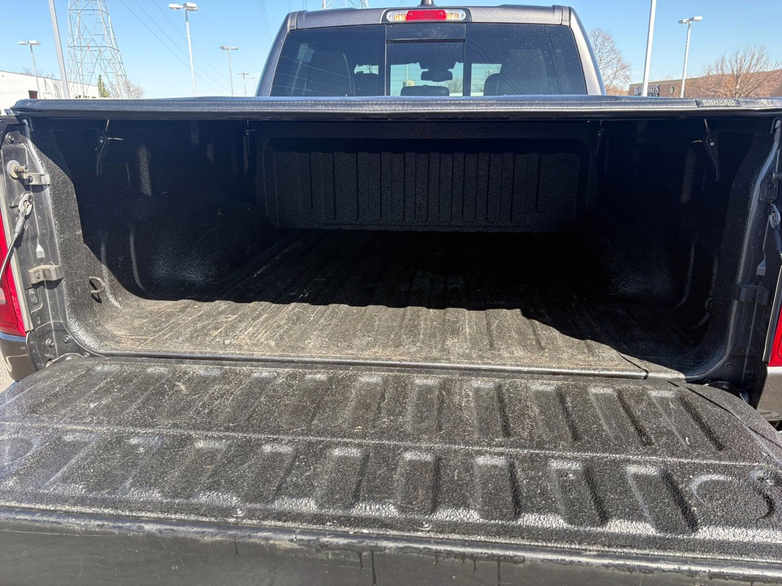 2019 Granite Crystal Metallic Clearcoat Ram 1500 Laramie 4X4 Truck