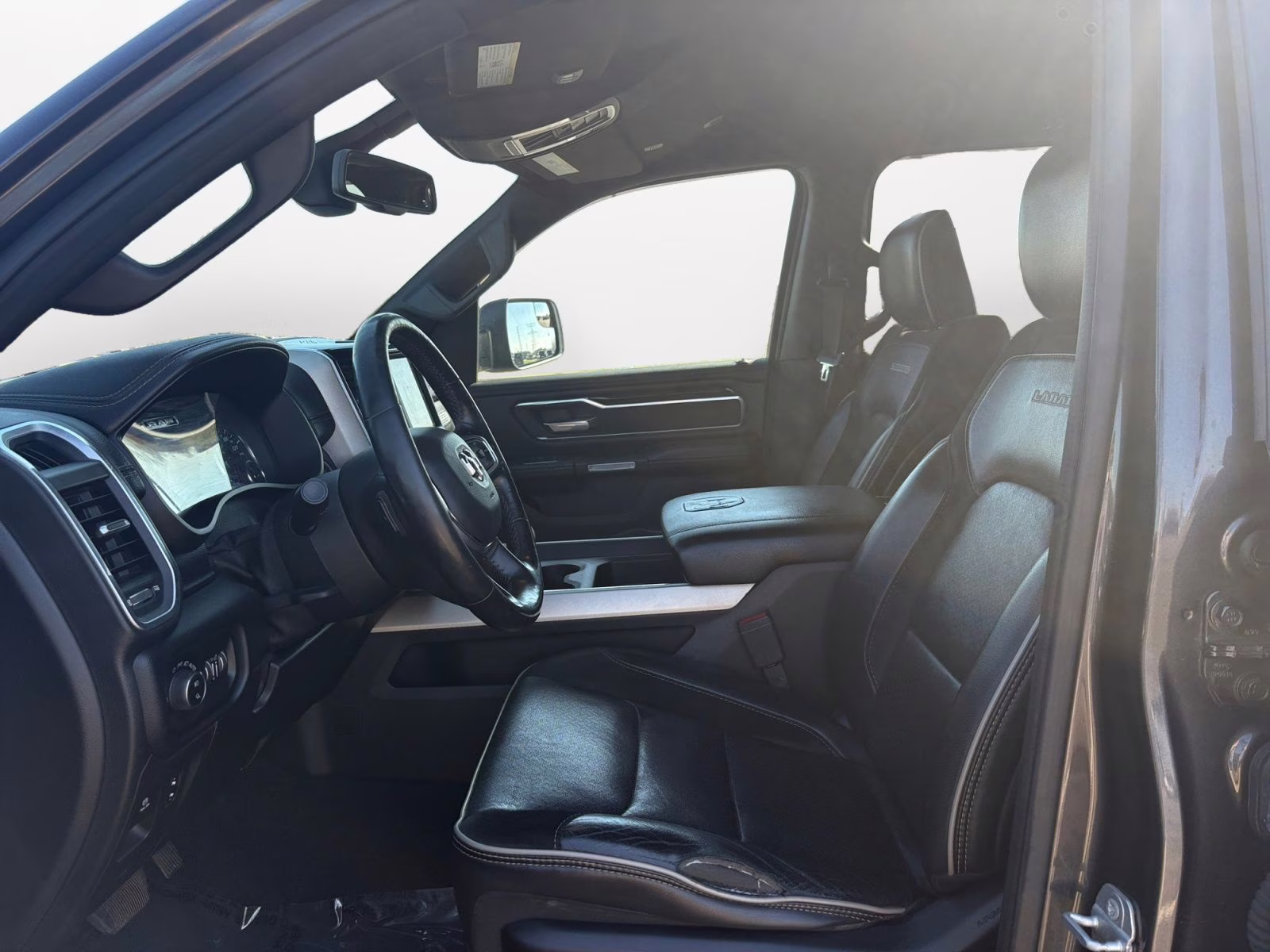 2019 Granite Crystal Metallic Clearcoat Ram 1500 Laramie 4X4 Truck
