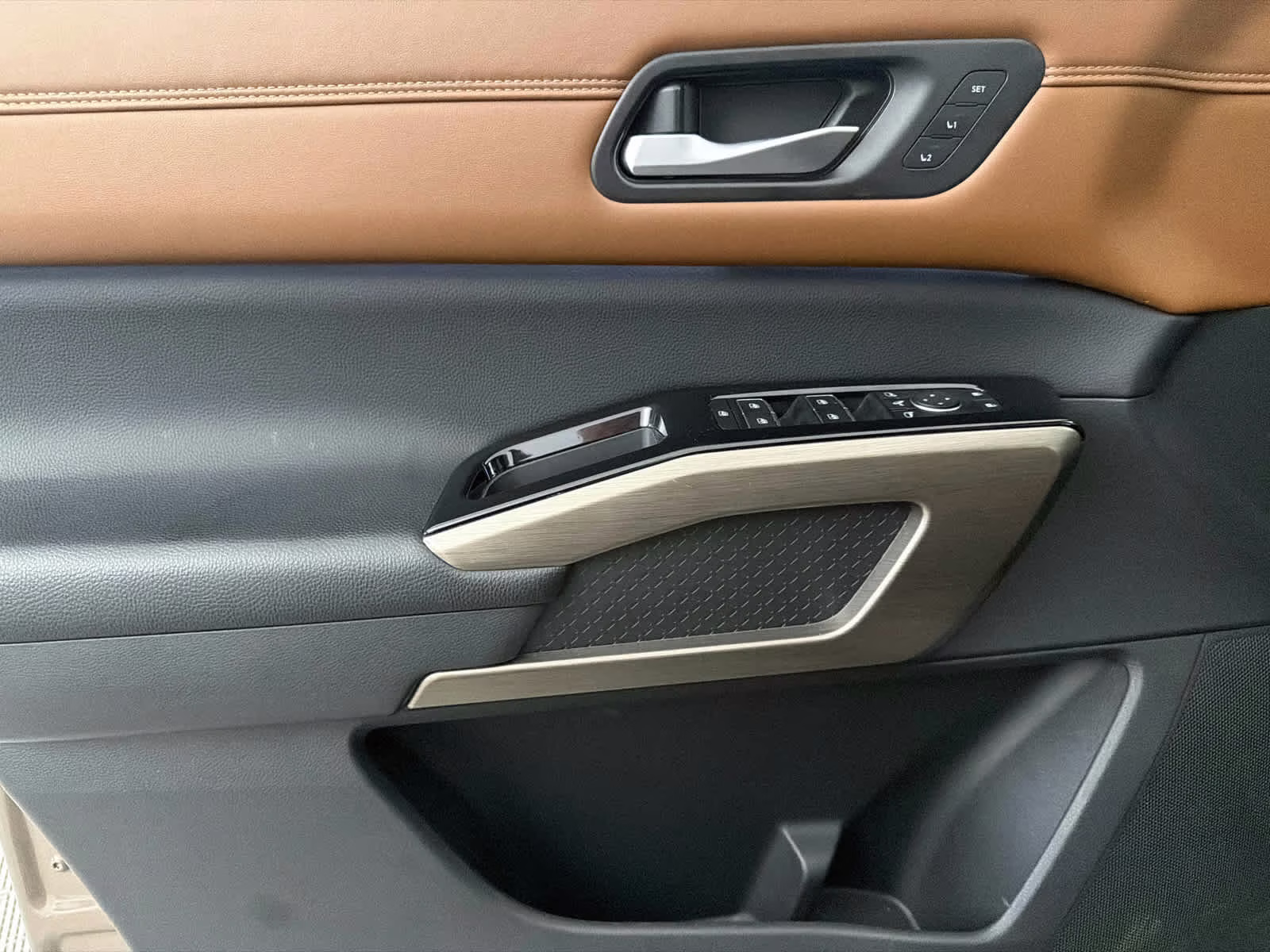 2024 Baja Storm Nissan Pathfinder Platinum FWD SUV