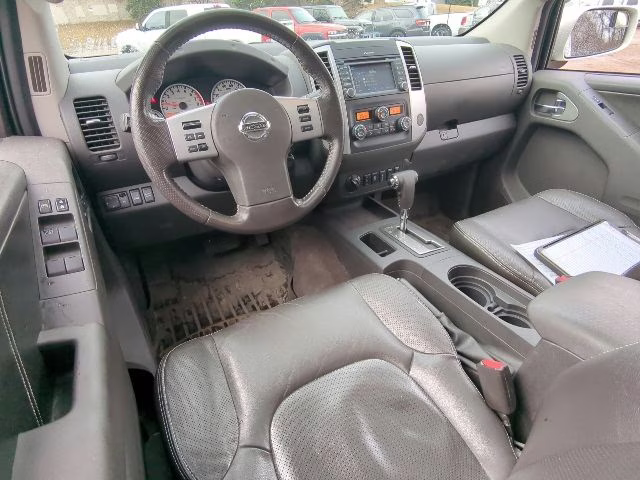 2016 Glacier White Nissan Frontier PRO-4X 4X4 Truck