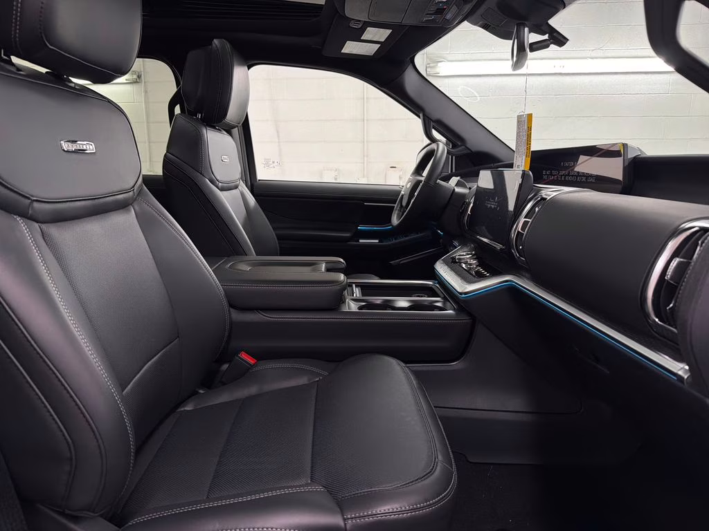 2026 STAR WHITE TRI-COAT Ford Expedition Max Platinum 4X4 SUV