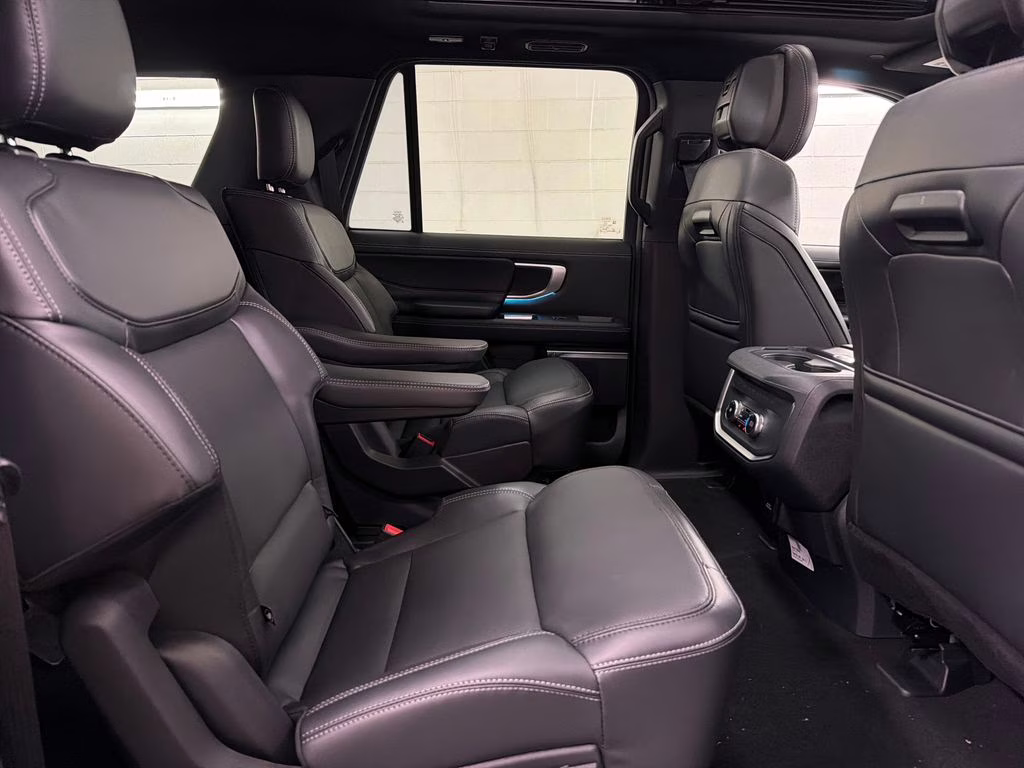 2026 STAR WHITE TRI-COAT Ford Expedition Max Platinum 4X4 SUV