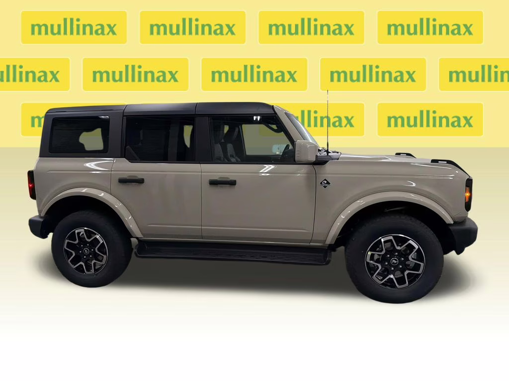 2026 Beige Ford Bronco Outer Banks 4X4 SUV