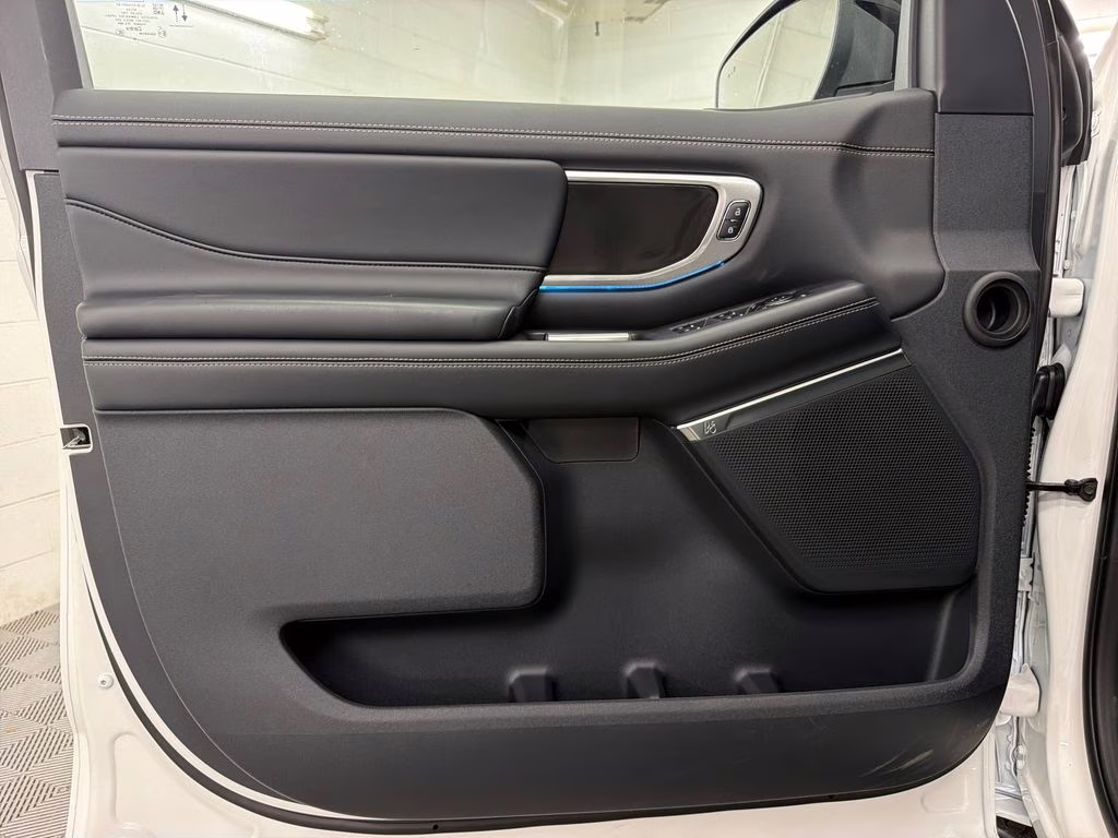 2026 STAR WHITE TRI-COAT Ford Expedition Max Platinum 4X4 SUV