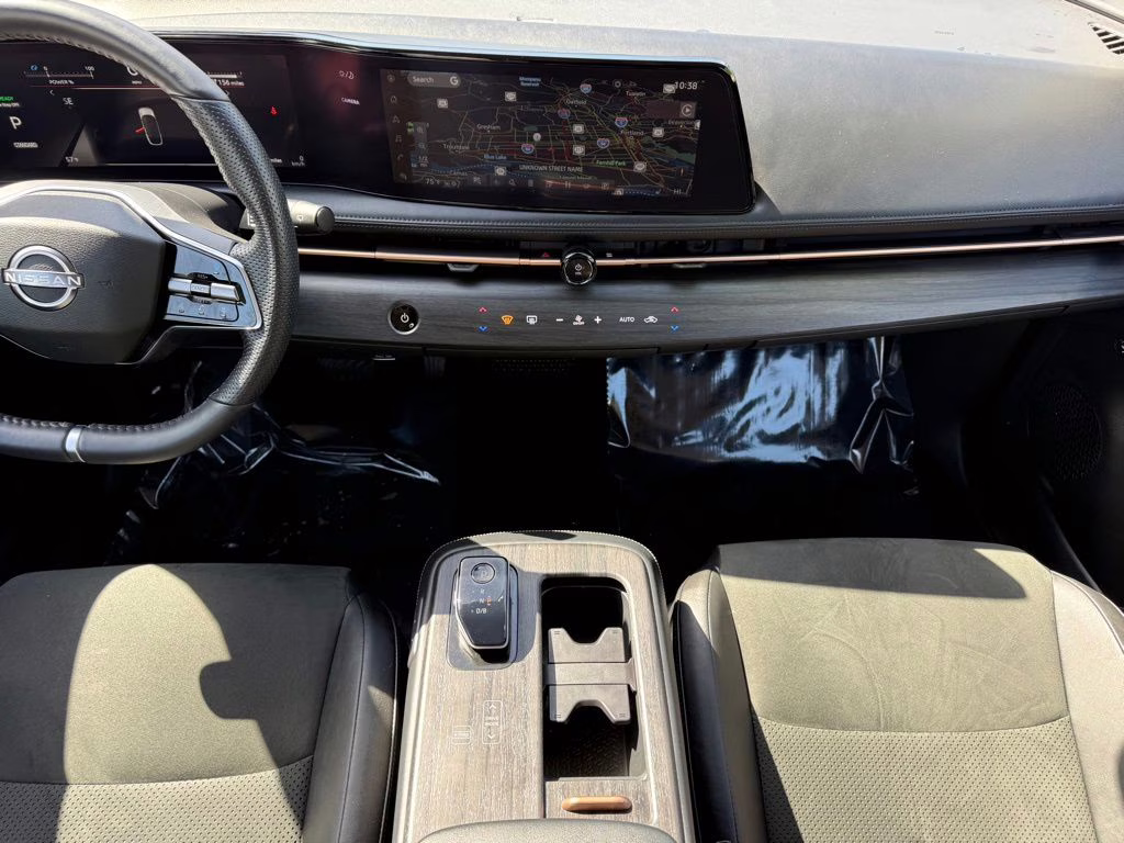2024 Brilliant Silver Metallic/Black Diamond Pearl Nissan ARIYA ENGAGE e-4ORCE AWD SUV