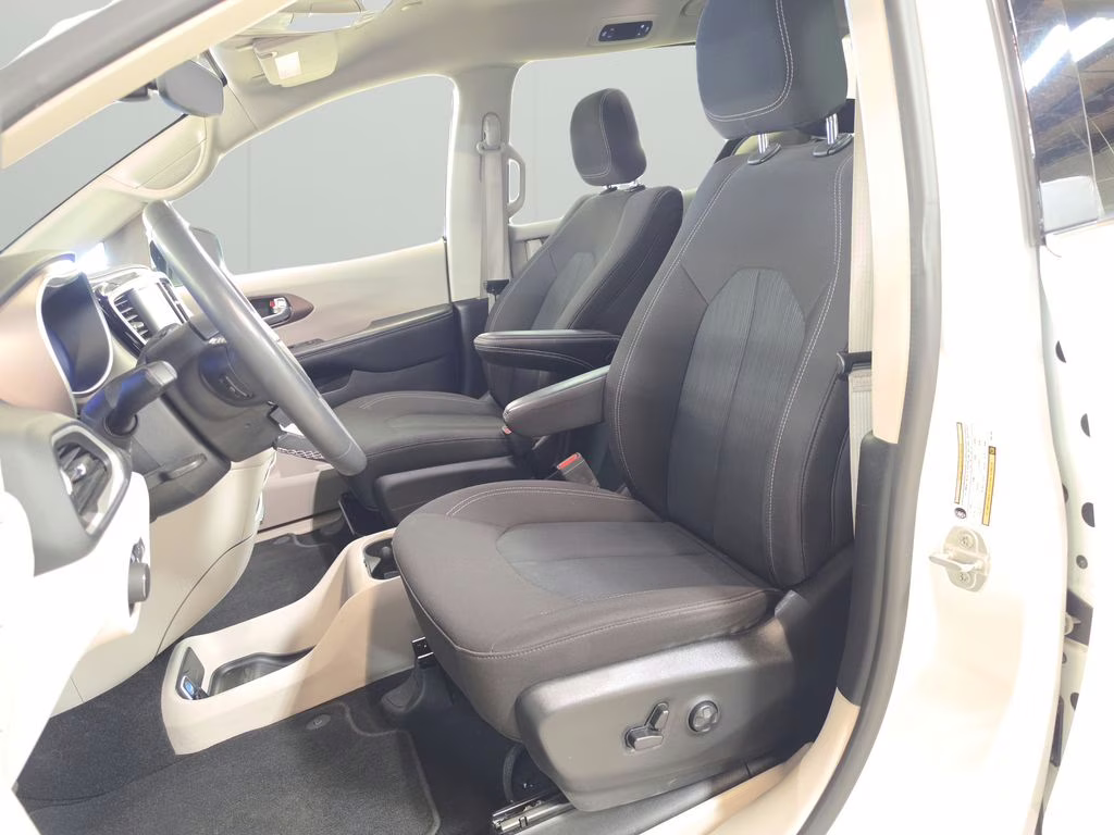 2023 Bright White Clearcoat Chrysler Voyager LX FWD Van