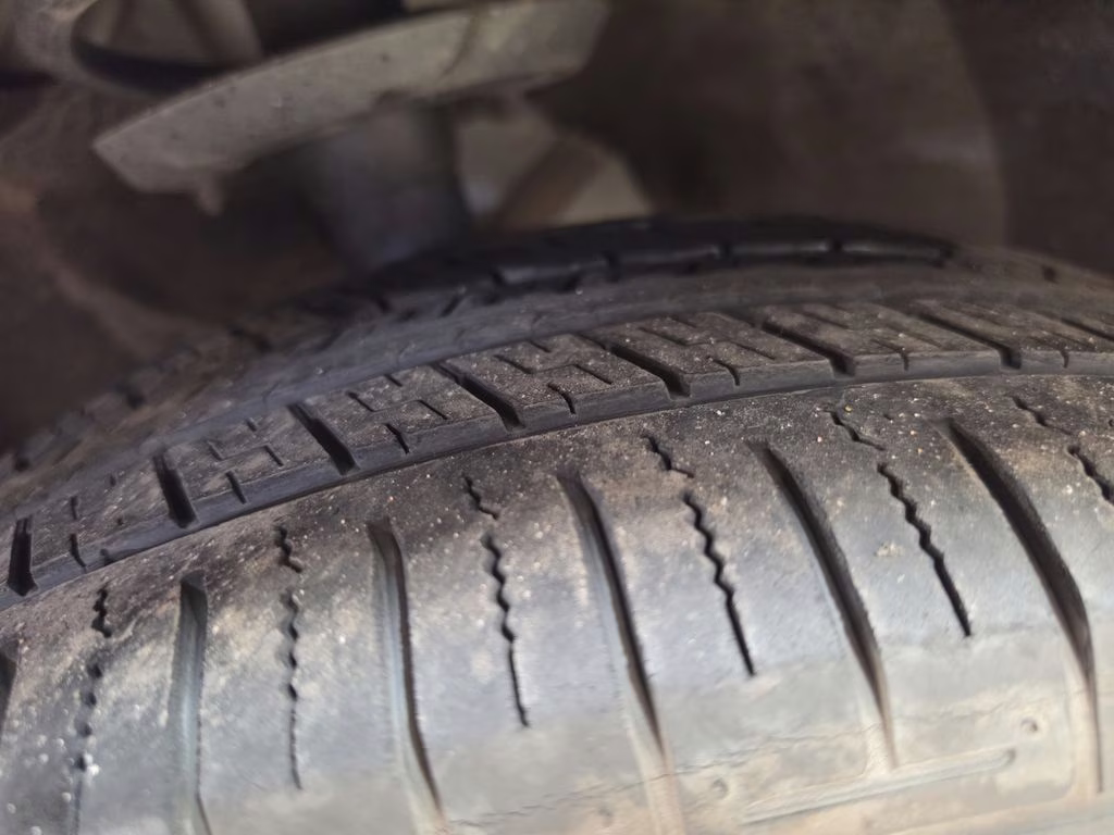 2023 Bright White Clearcoat Chrysler Voyager LX FWD Van