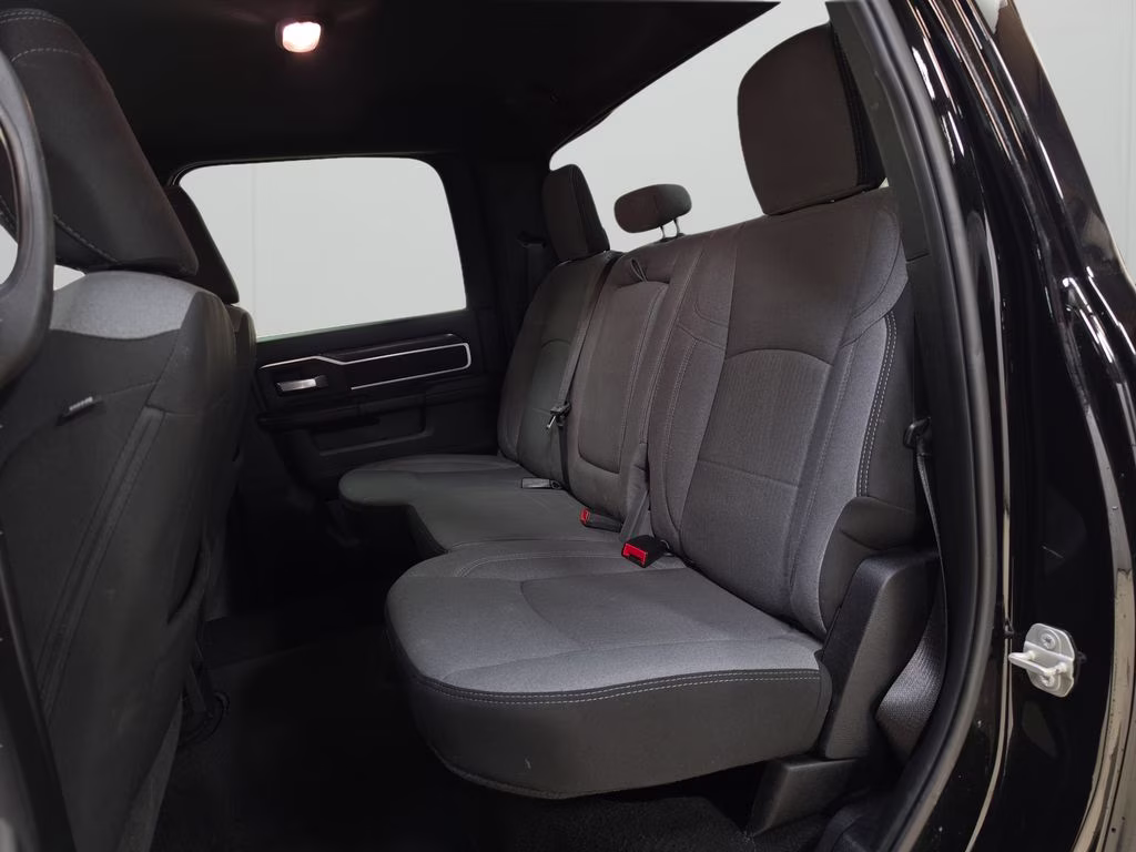 2024 Diamond Black Crystal Pearlcoat Ram 2500 Big Horn 4X4 Truck