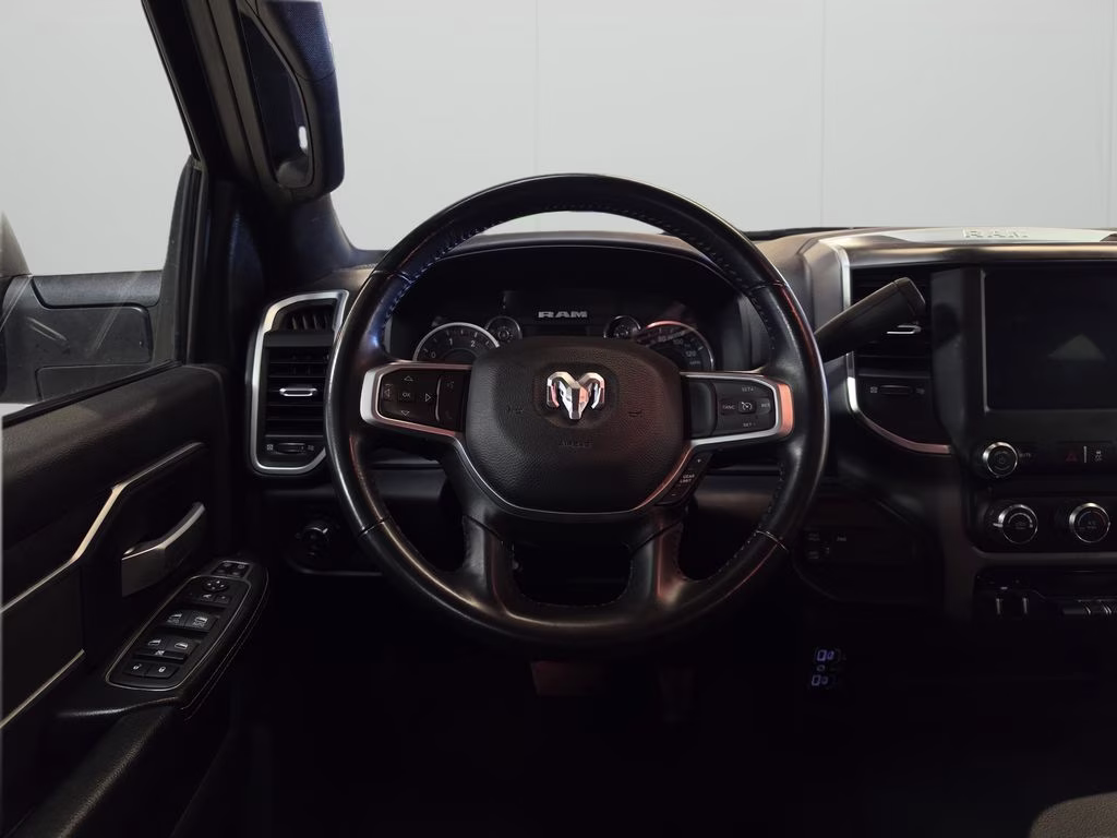 2024 Diamond Black Crystal Pearlcoat Ram 2500 Big Horn 4X4 Truck