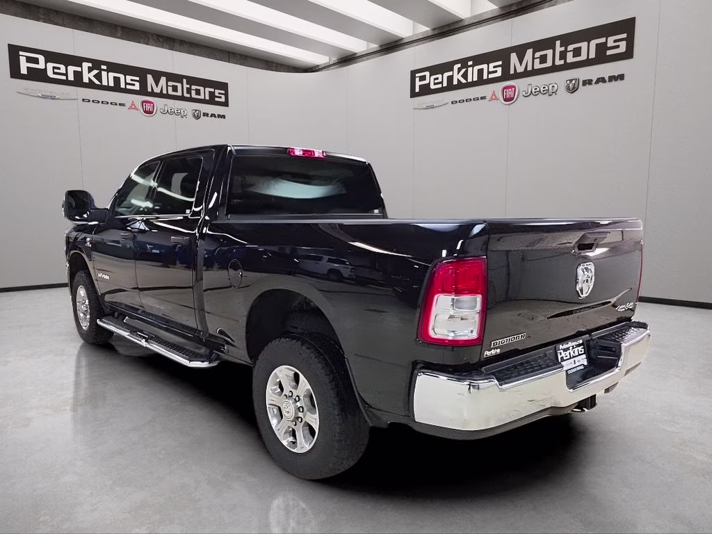 2024 Diamond Black Crystal Pearlcoat Ram 2500 Big Horn 4X4 Truck
