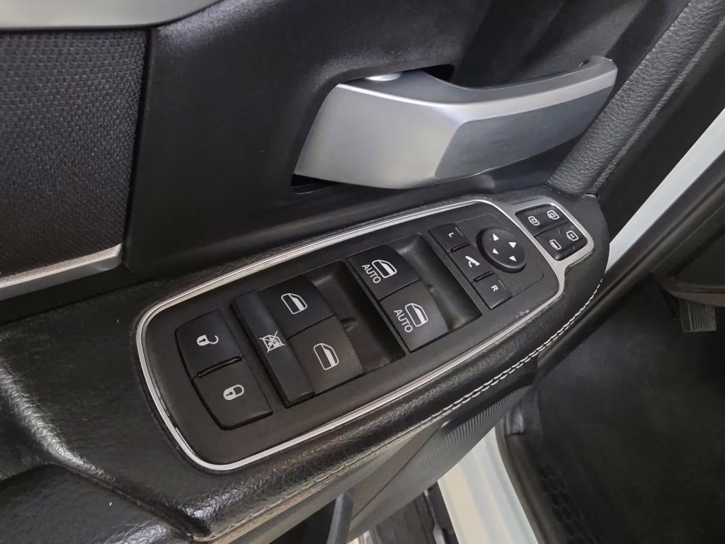 2024 Bright White Clearcoat Ram 2500 Big Horn 4X4 Truck