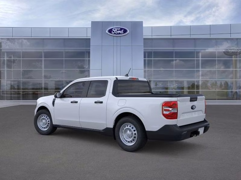 2026 Space White Metallic Ford Maverick XL FWD Truck