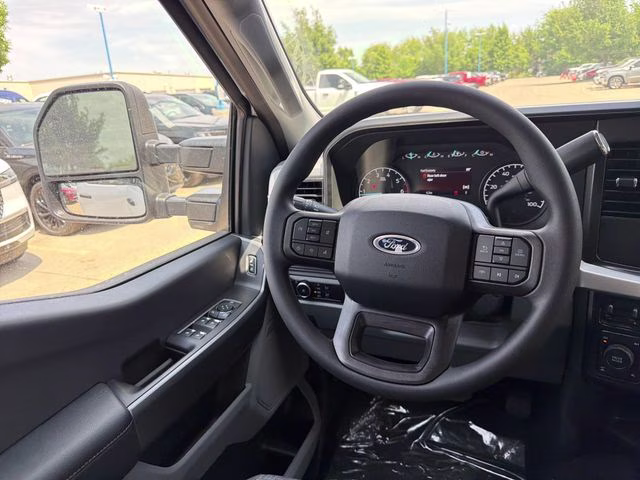 2026 Oxford White Ford Super Duty F-250 SRW XLT 4X4 Truck