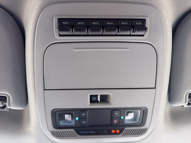 2026 Oxford White Ford Super Duty F-250 SRW XLT 4X4 Truck