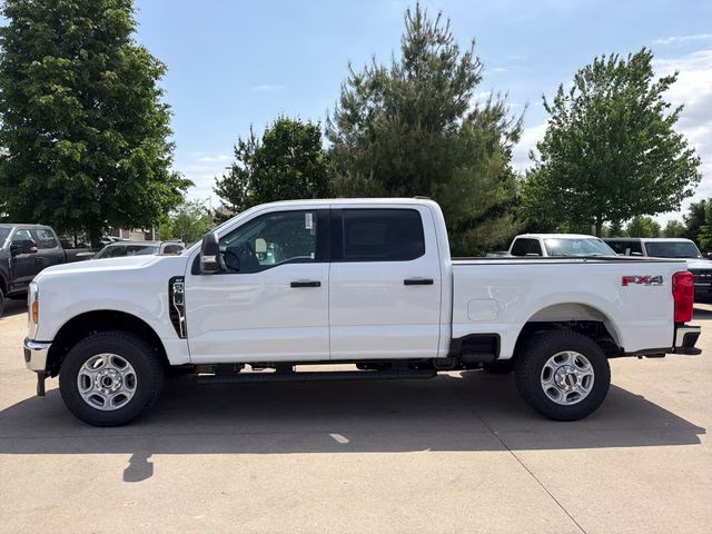 2026 Oxford White Ford Super Duty F-250 SRW XLT 4X4 Truck