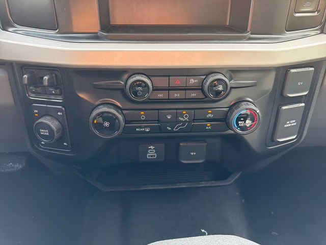 2026 Oxford White Ford Super Duty F-250 SRW XLT 4X4 Truck
