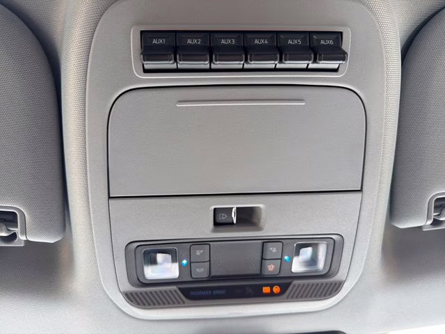2026 Oxford White Ford Super Duty F-250 SRW XLT 4X4 Truck
