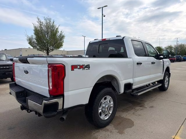 2026 Oxford White Ford Super Duty F-250 SRW XLT 4X4 Truck