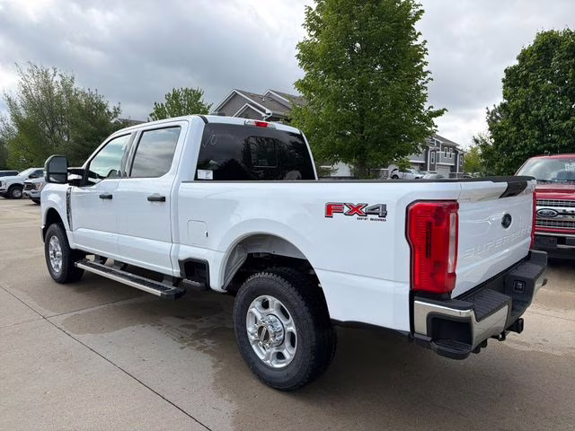 2026 Oxford White Ford Super Duty F-250 SRW XLT 4X4 Truck