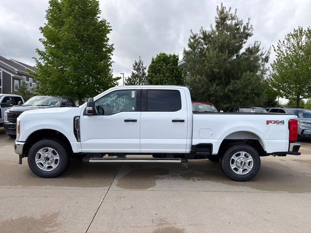 2026 Oxford White Ford Super Duty F-250 SRW XLT 4X4 Truck