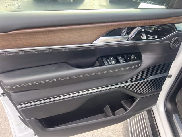 2023 White Jeep Grand Wagoneer 4x4 4X4 SUV