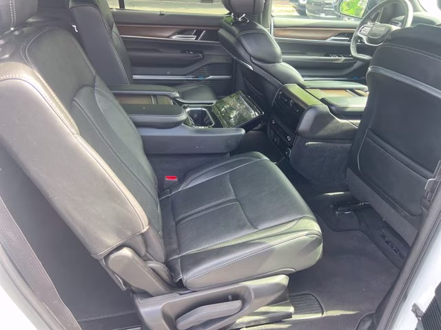 2023 White Jeep Grand Wagoneer 4x4 4X4 SUV