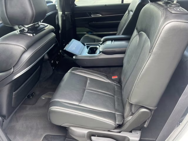 2023 Bright White Clearcoat Jeep Grand Wagoneer 4x4 4X4 SUV