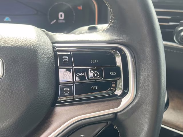 2023 Bright White Clearcoat Jeep Grand Wagoneer 4x4 4X4 SUV