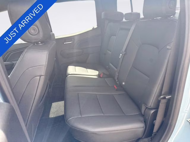 2026 Snowdrift Metallic Chevrolet Colorado LT RWD Truck