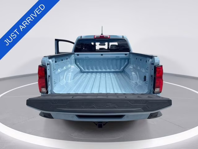 2026 Snowdrift Metallic Chevrolet Colorado LT RWD Truck