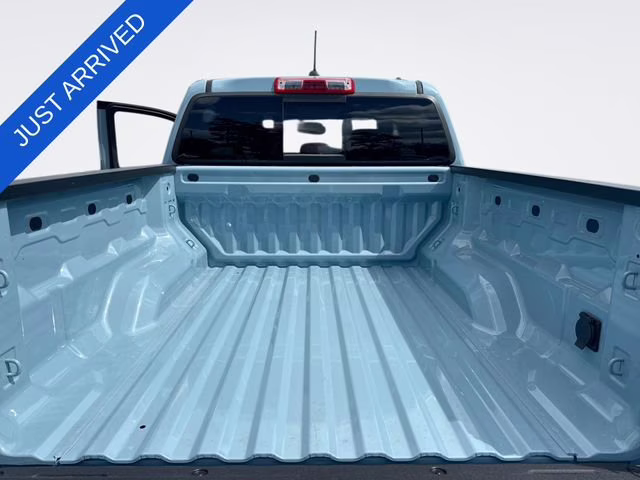 2026 Snowdrift Metallic Chevrolet Colorado LT RWD Truck