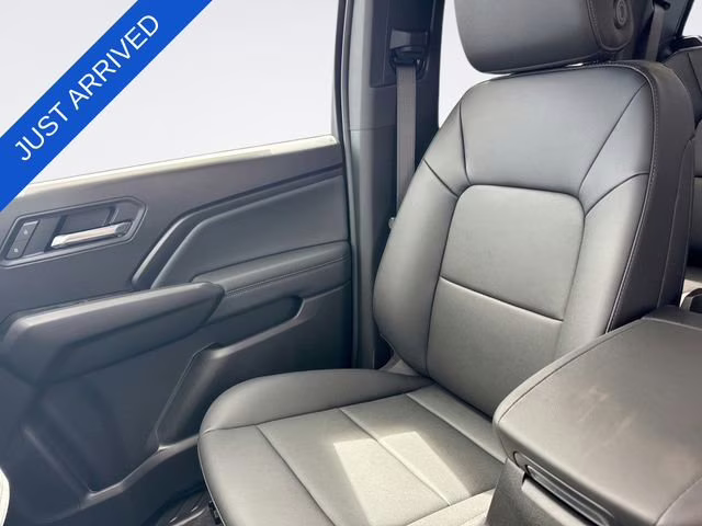 2026 Snowdrift Metallic Chevrolet Colorado LT RWD Truck