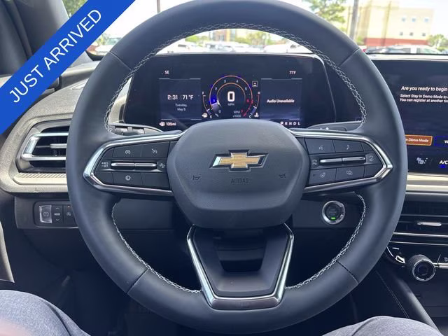 2026 Sterling Gray Metallic Chevrolet Traverse LT FWD SUV