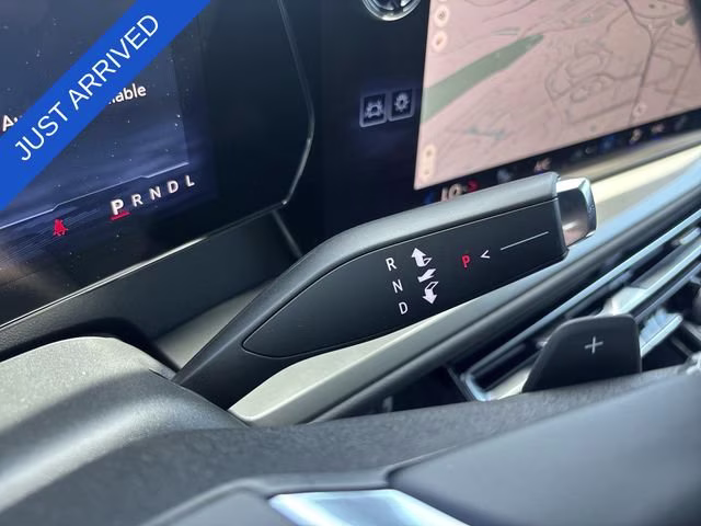 2026 Sterling Gray Metallic Chevrolet Traverse LT FWD SUV