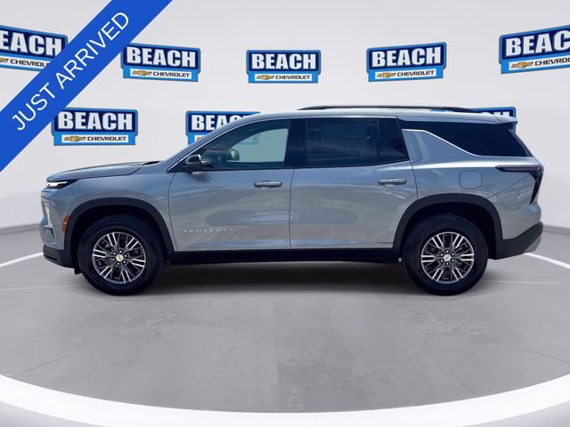 2026 Sterling Gray Metallic Chevrolet Traverse LT FWD SUV