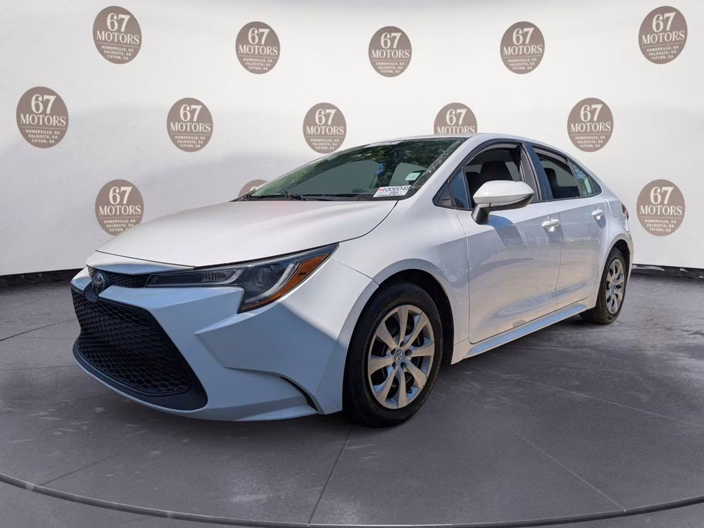 2021 Super White Toyota Corolla LE FWD Sedan